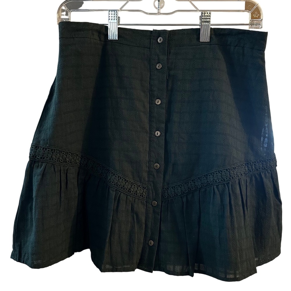 Lost + Wander Dark Green Crochet Lace Button Front Mini Skirt Womens Size Medium